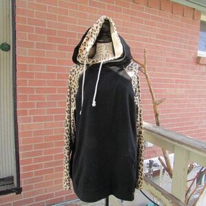 Stella & Dot Leopard Print Hoodie